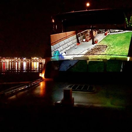 Homeboat-Bateau Hotel ジュネーブ エクステリア 写真